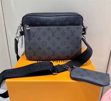 dhgate lv messenger bag|louis vuitton luggage dhgate.